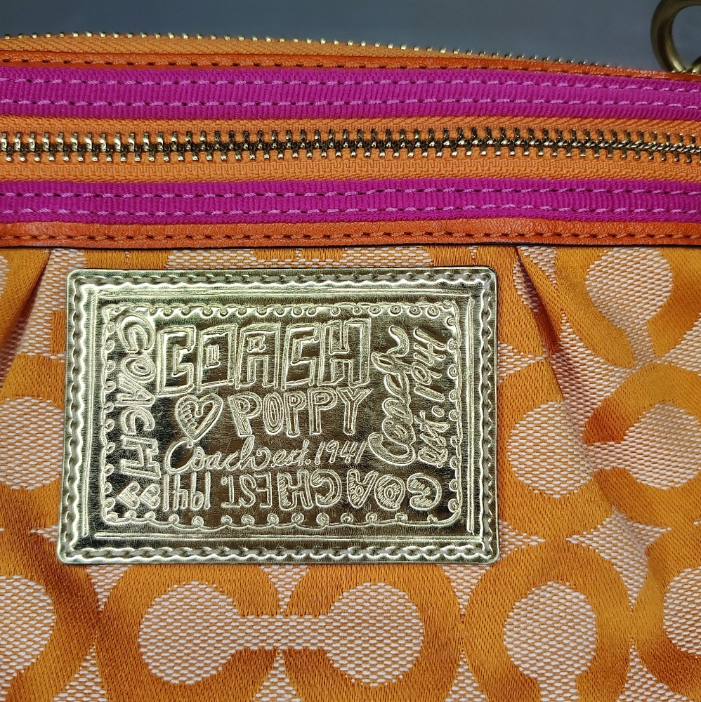 Coach Poppy Orange and Pink Wristlet/Mini Purse - Picture 2 of 6